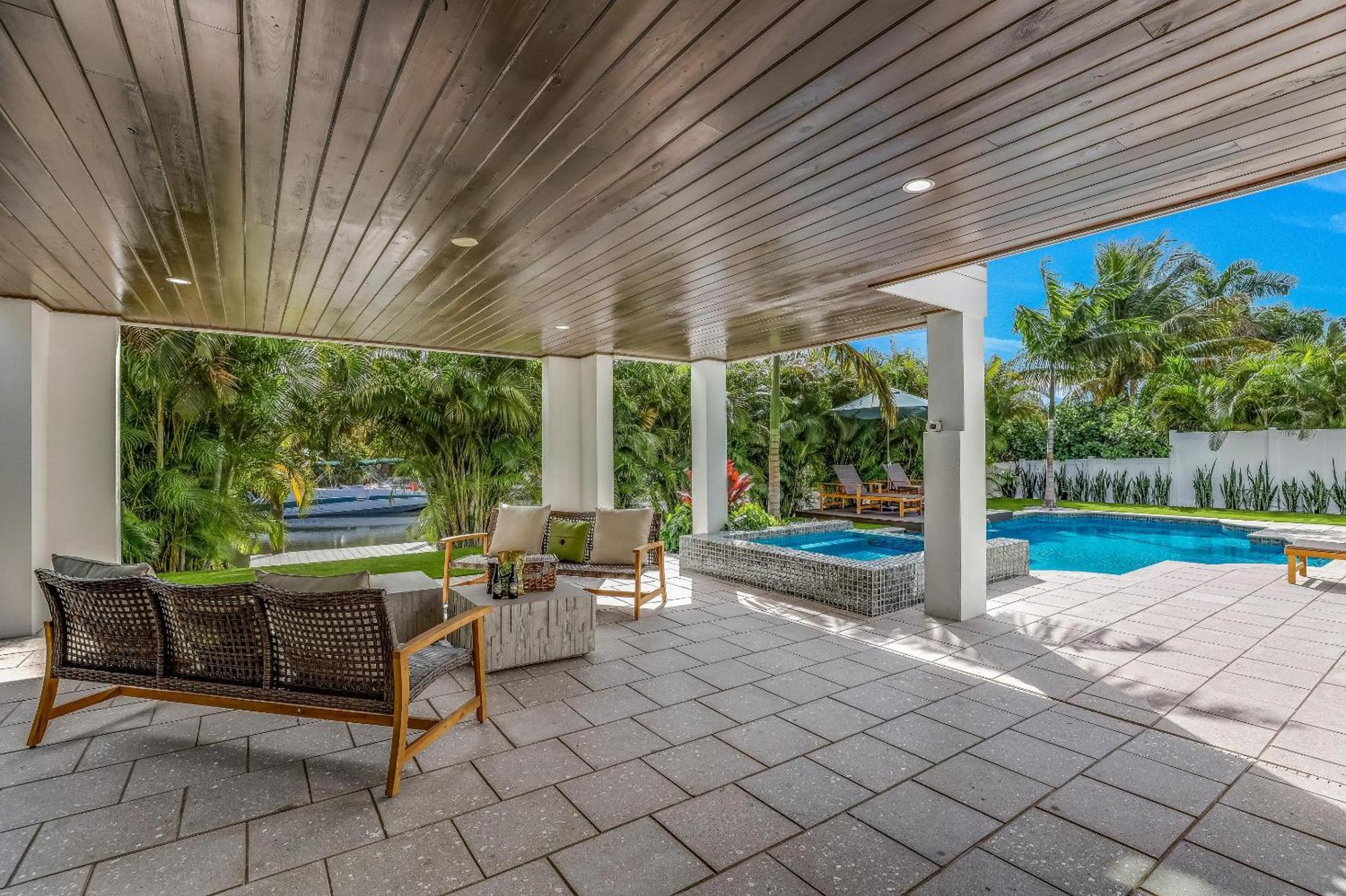Banyan Manor Villa Anna Maria Exterior photo